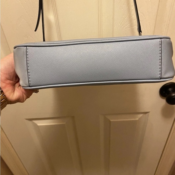 Michael Kors Jet Set Large Charm Flat Crossbody EUC!! - Picture 14 of 15